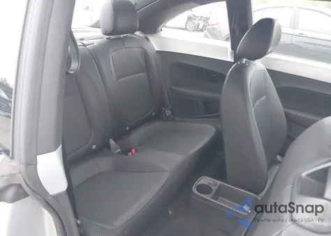 2012 Volkswagen Beetle 2.5L z USA, uszkodzony, nr VIN 3VWJP7ATXCM628289